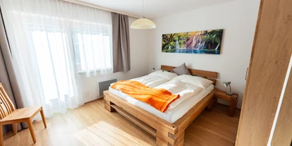 Monteur-Zimmer - Parkplatz: eigener Parkplatz für PKW vorhanden - Naturarena - Appartement Ferienwohnung Pernull