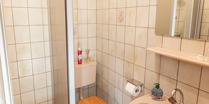 Monteur-Zimmer - Parkplatz: eigener Parkplatz für PKW vorhanden - Naturarena - Appartement Ferienwohnung Pernull