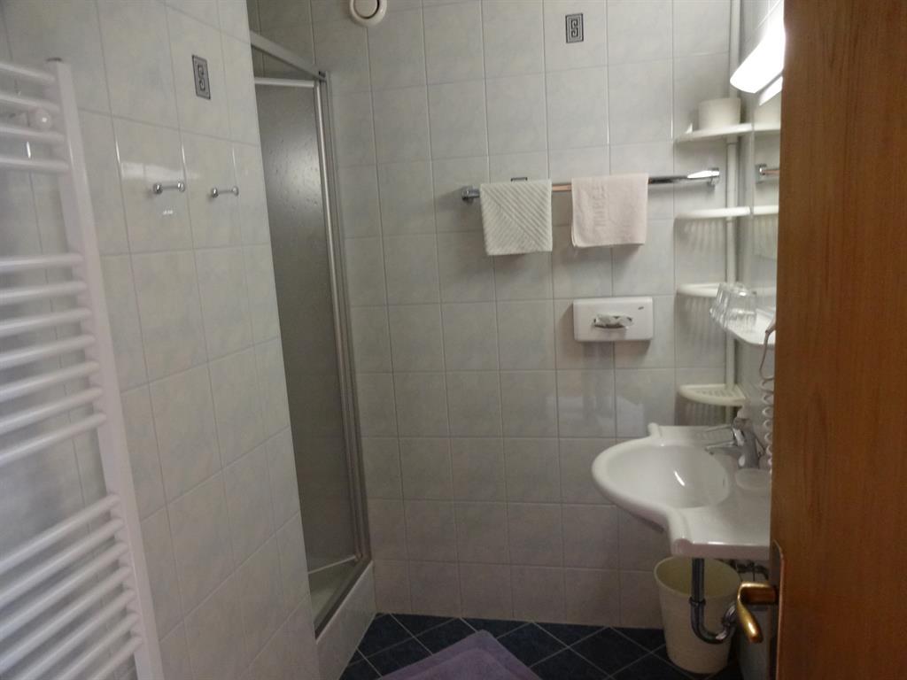 Monteur-Zimmer - Preis pro Nacht - Egg am Faaker See - Pension & Appartement Fortin