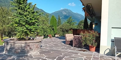 Monteur-Zimmer - Preis pro Nacht - Österreich - Die Terrasse mit Lounche-Möbel - Landhaus Königsreiner