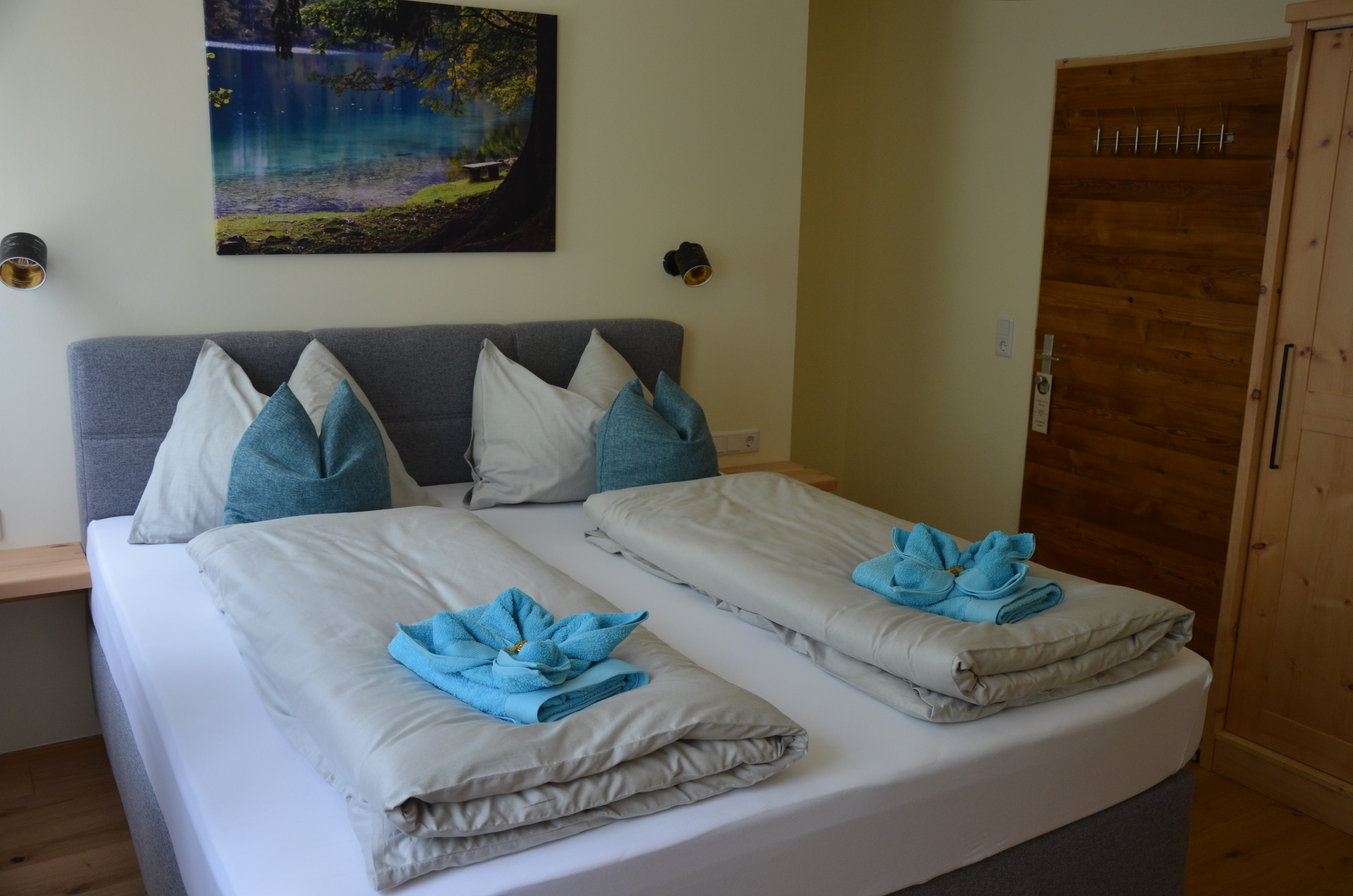 MonteurZimmer: Zirbenzimmer "Kampleck-Blick"  - Landhaus Königsreiner