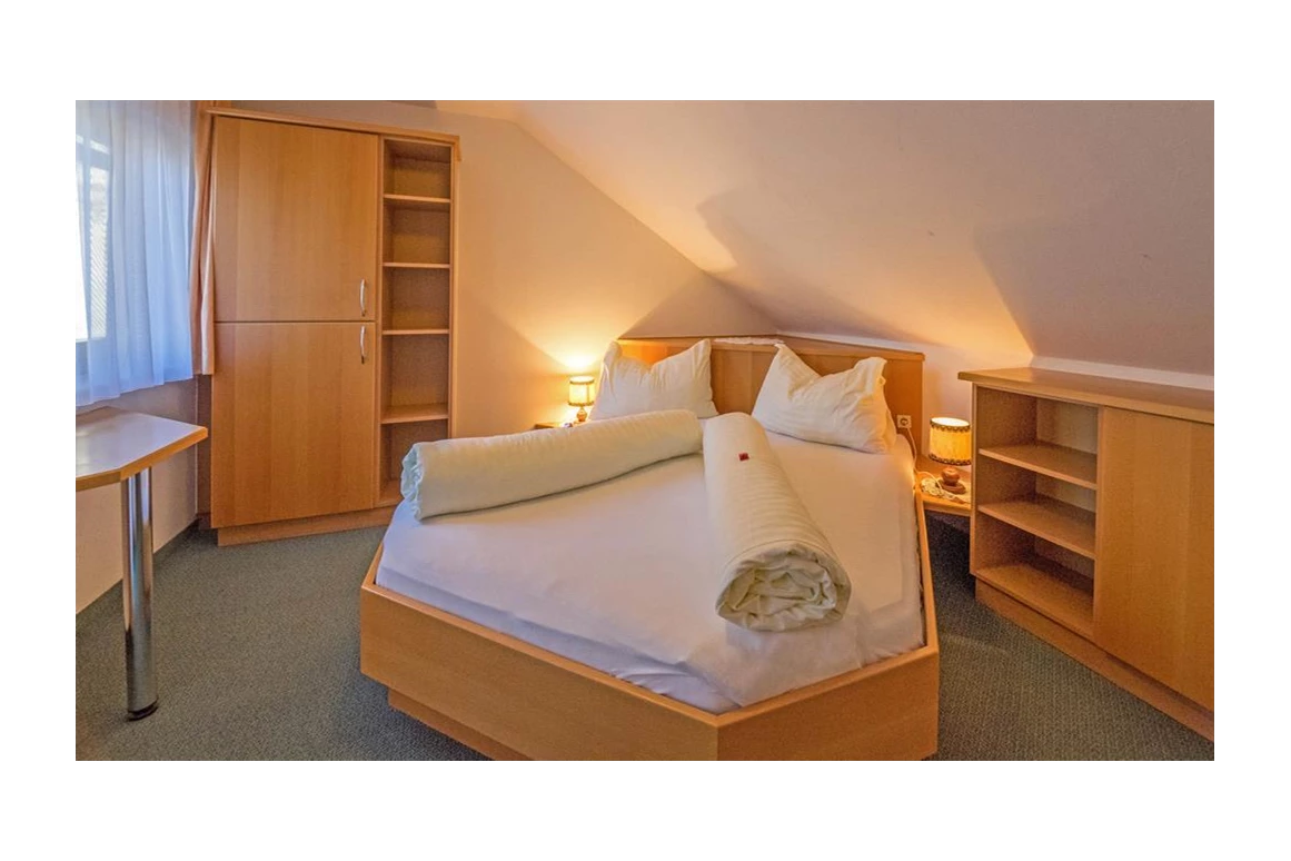 MonteurZimmer: Haus Schluder