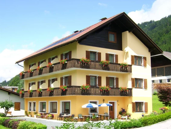 MonteurZimmer: Haus Alpenfriede