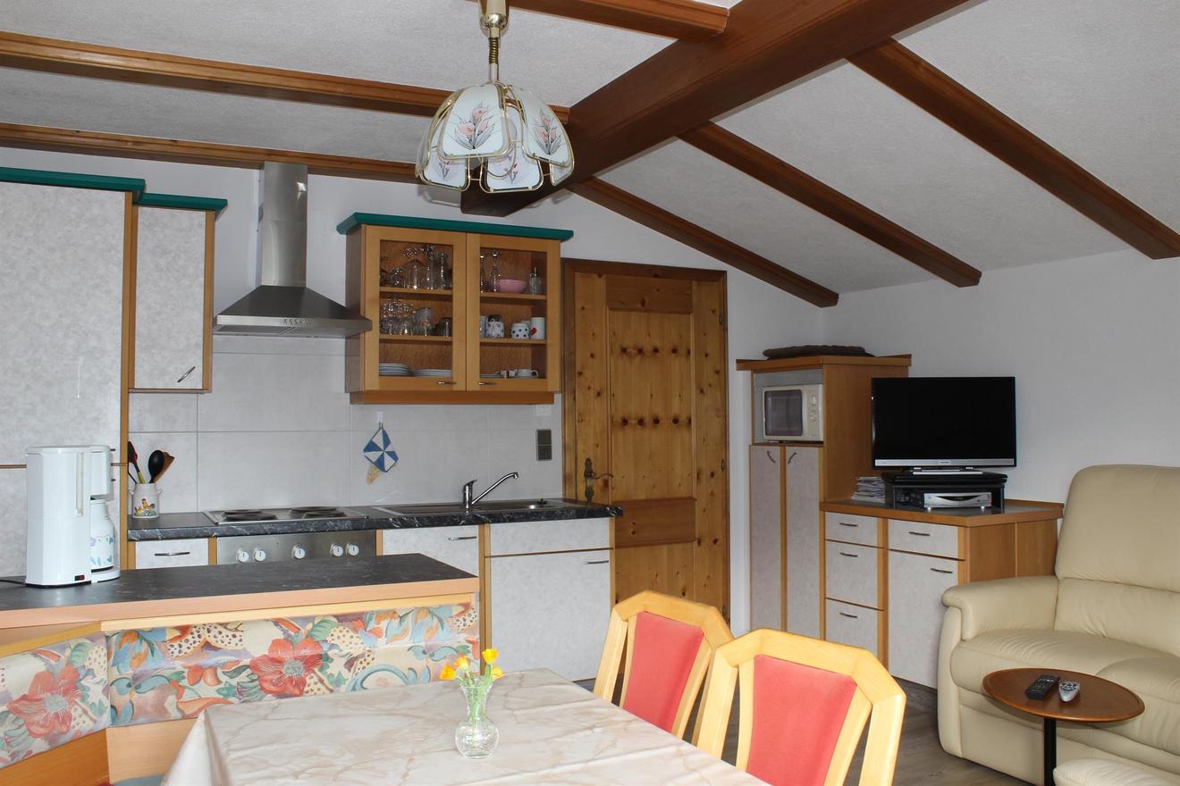 Monteur-Zimmer - Preis pro Nacht - Zlan - Dünhofen Edith