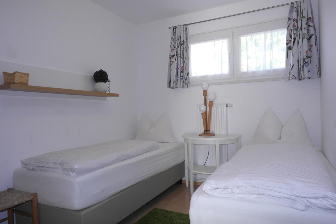 Monteur-Zimmer - Srejach - Ferienwohnungen Wassertheurer (Beerenweg)