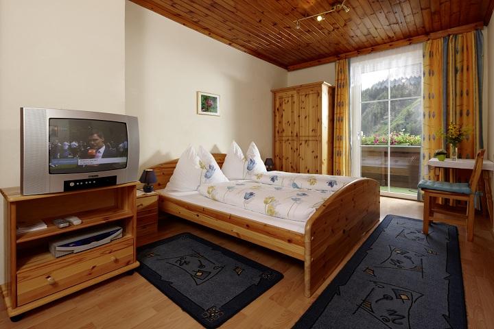 Monteur-Zimmer - Preis pro Nacht - Zlan - Pension Waldhauser