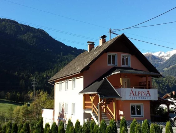 MonteurZimmer: Appartementhaus Alpina