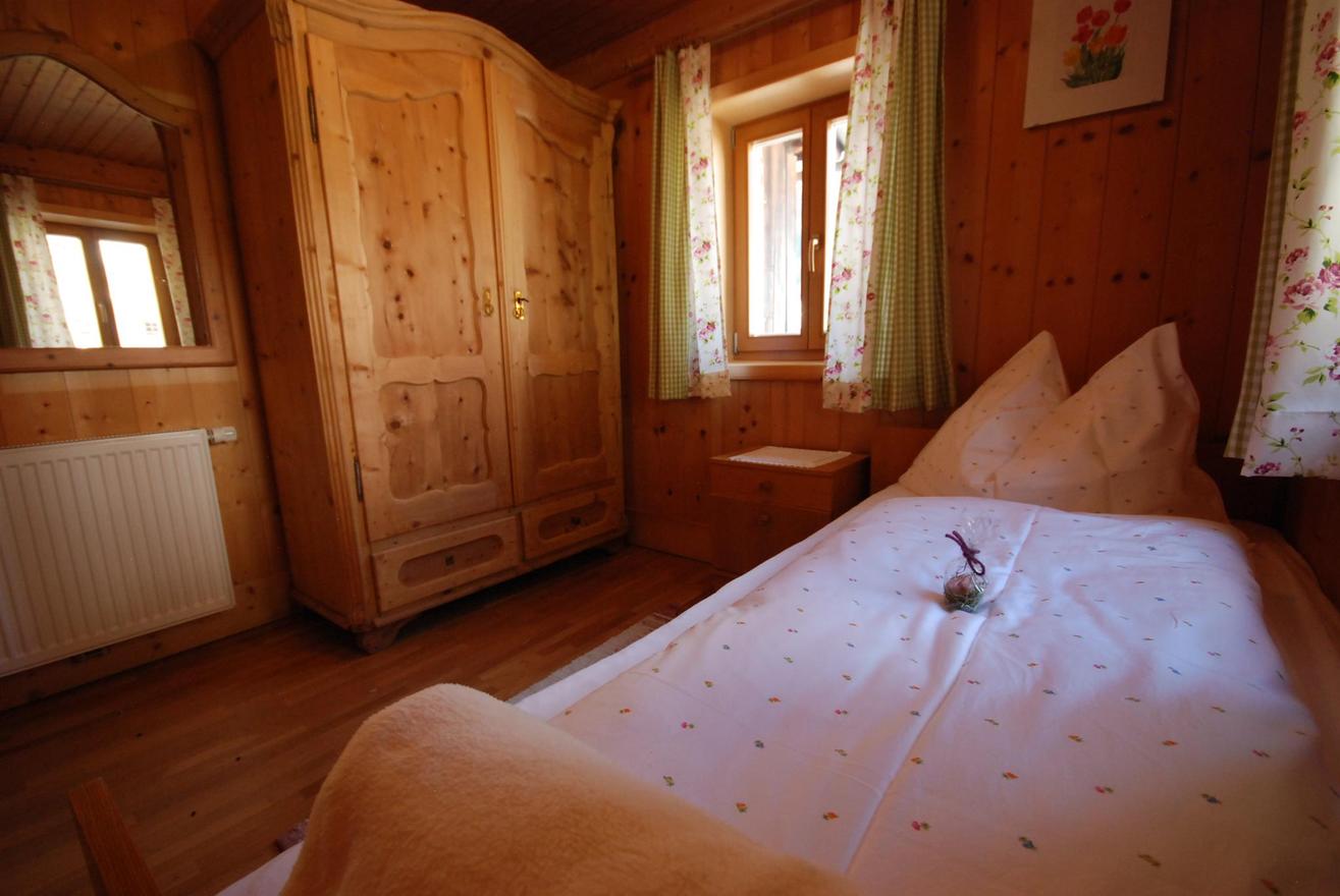 Monteur-Zimmer - Sofa - Osttirol - Einzelbettzimmer - Ferienhaus Schneider