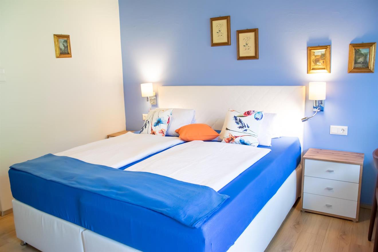 Monteur-Zimmer - Parkplatz: eigener Parkplatz für PKW vorhanden - Techendorf - Klamberghof Burgstaller