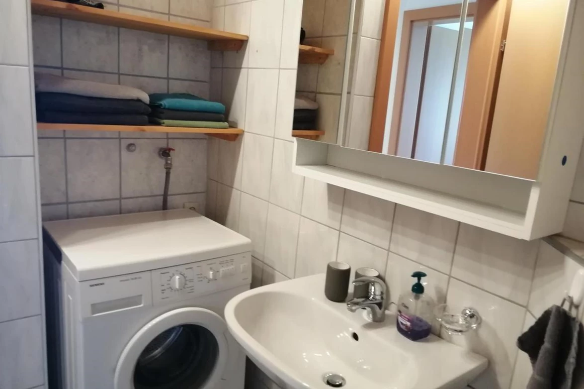MonteurZimmer: Ferienwohnung Göriacher Stern
