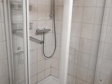 MonteurZimmer: Ferienwohnung Göriacher Stern