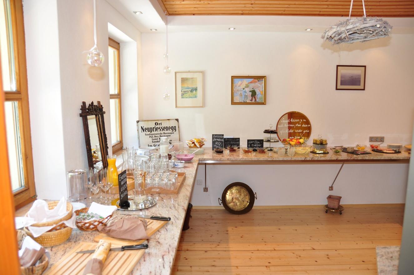 Monteur-Zimmer - Preis pro Nacht - Dürnvellach - Pension Villa Blumegg