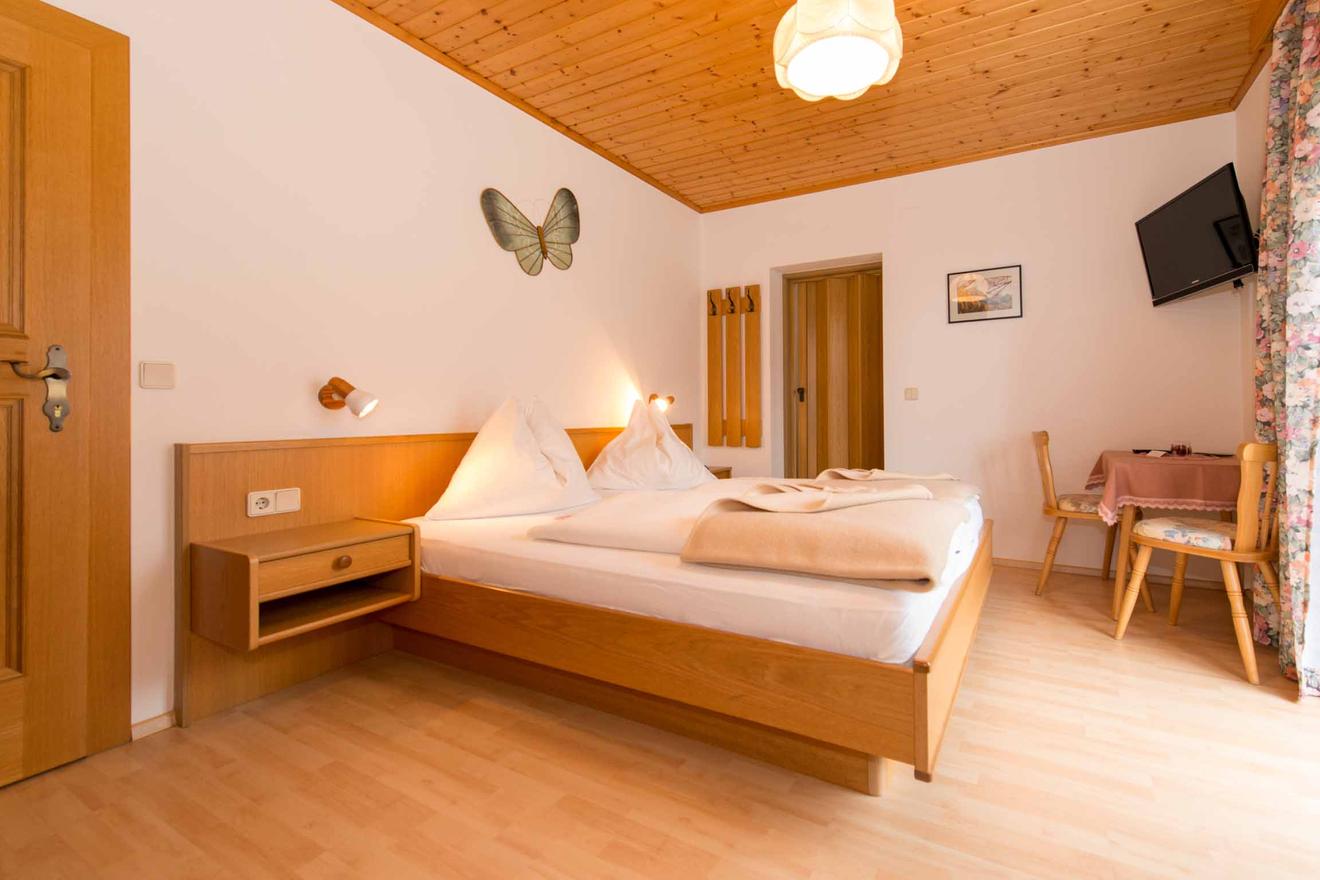 Monteur-Zimmer - Preis pro Nacht - Dürnvellach - Gästehaus Pirkebner