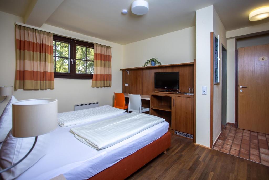 Monteur-Zimmer - Preis pro Nacht - Kühnsdorf - Feriendorf am Maltschacher See