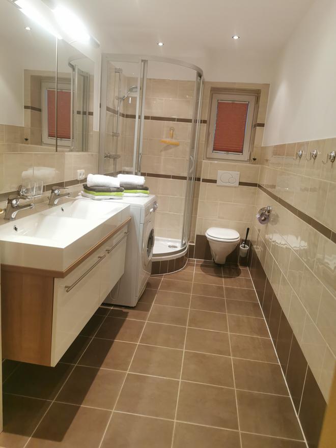 MonteurZimmer: Ferienwohnung Hohe Wand