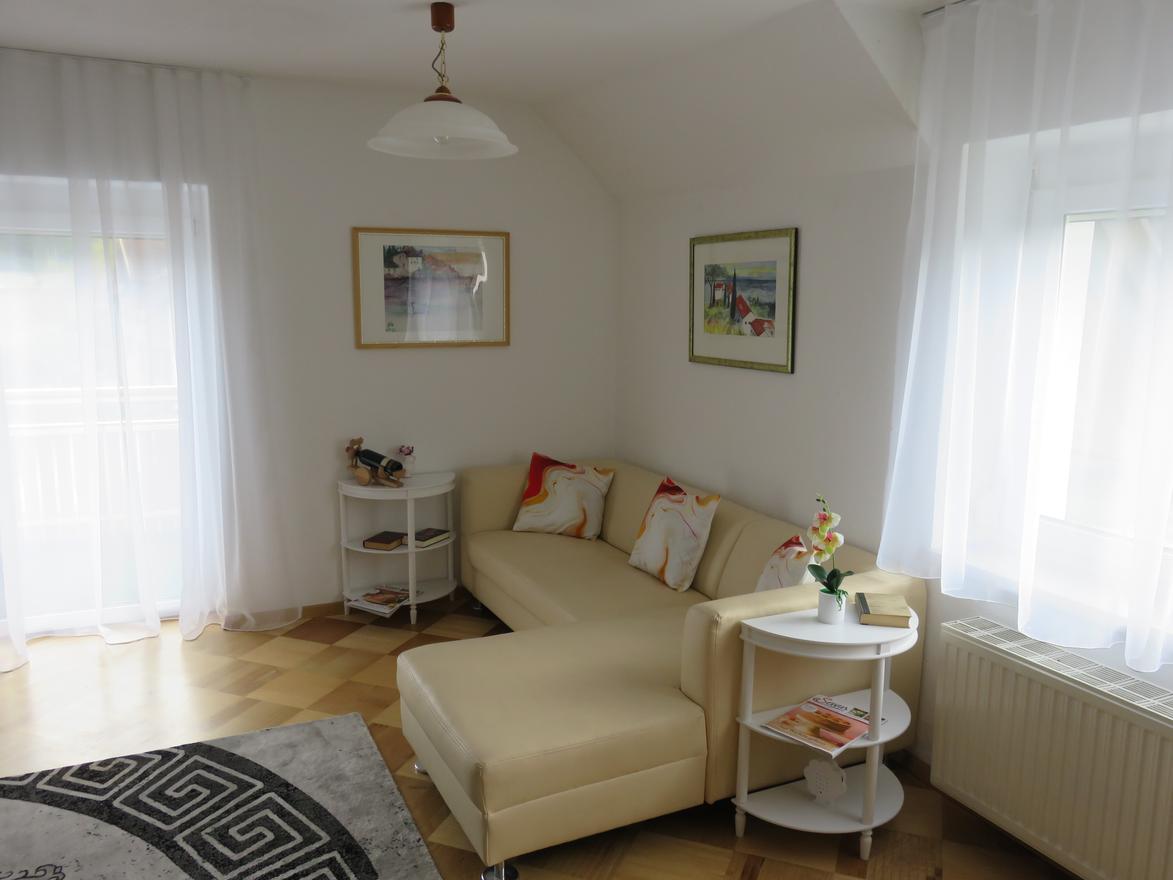 Monteur-Zimmer - Schiefling (Schiefling am Wörthersee) - Wohnzimmer  - Ferienwohnung Dreiländereck