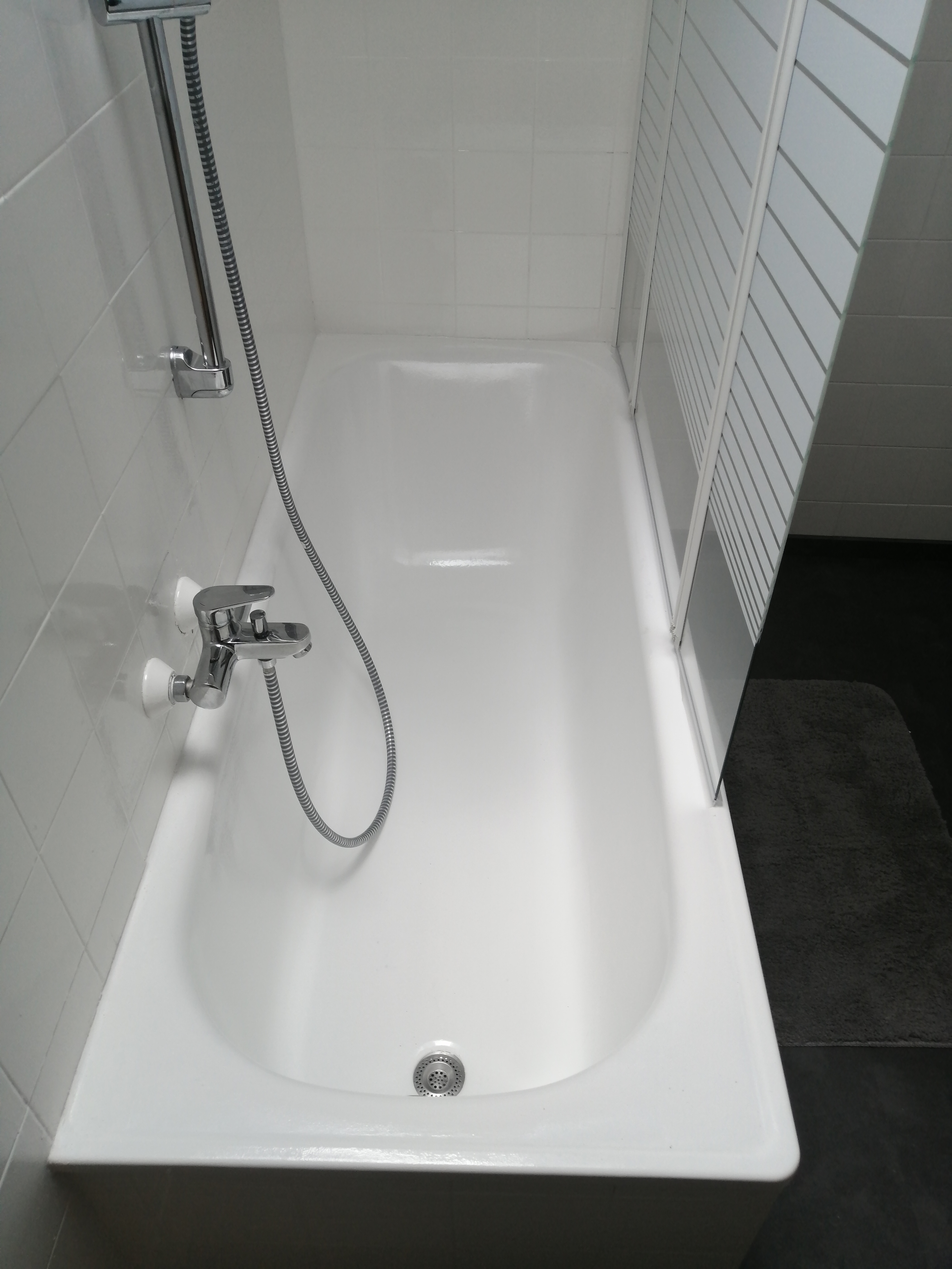 MonteurZimmer: Badezimmer  - Ferienwohnung Dreiländereck