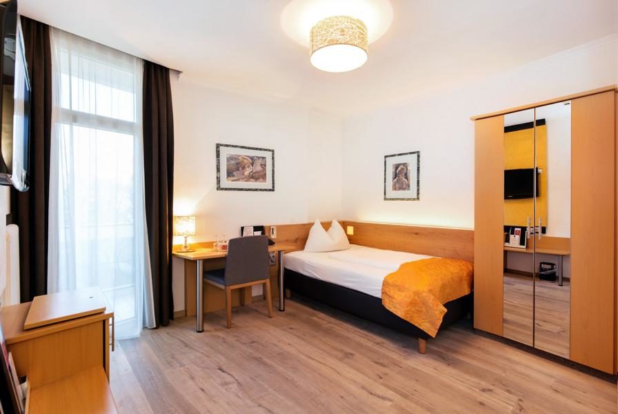 Monteur-Zimmer - Preis pro Nacht - Hall in Tirol - Leipziger Hof