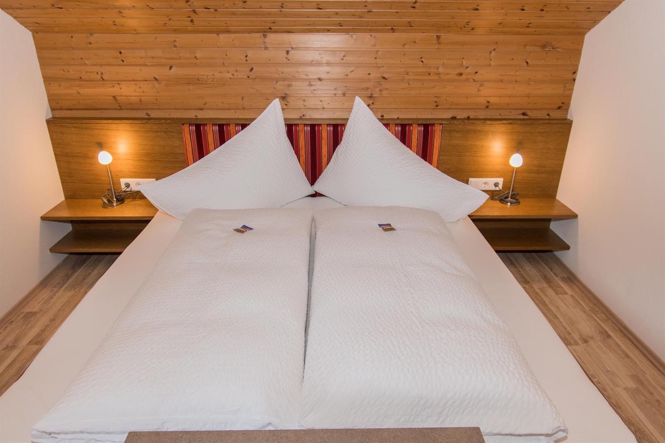 Monteur-Zimmer - Preis pro Nacht - Steinfeld (Steinfeld) - Haus Guggenberger