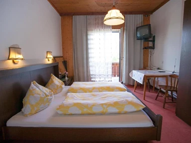MonteurZimmer: Ferienpension Garni Hubert Rigelnik