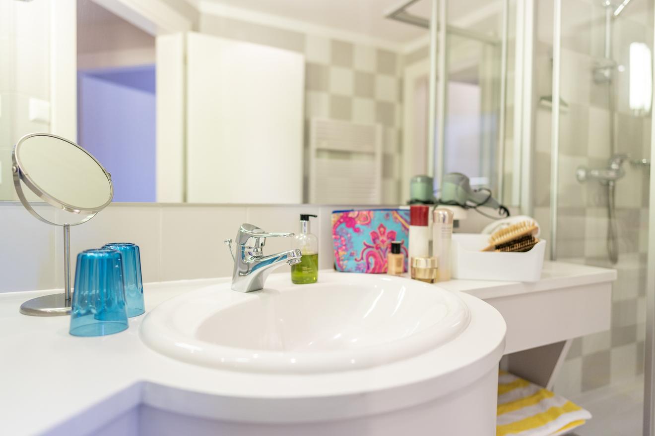 Monteur-Zimmer - Innerkrems - Gästehaus Schusser an der Therme