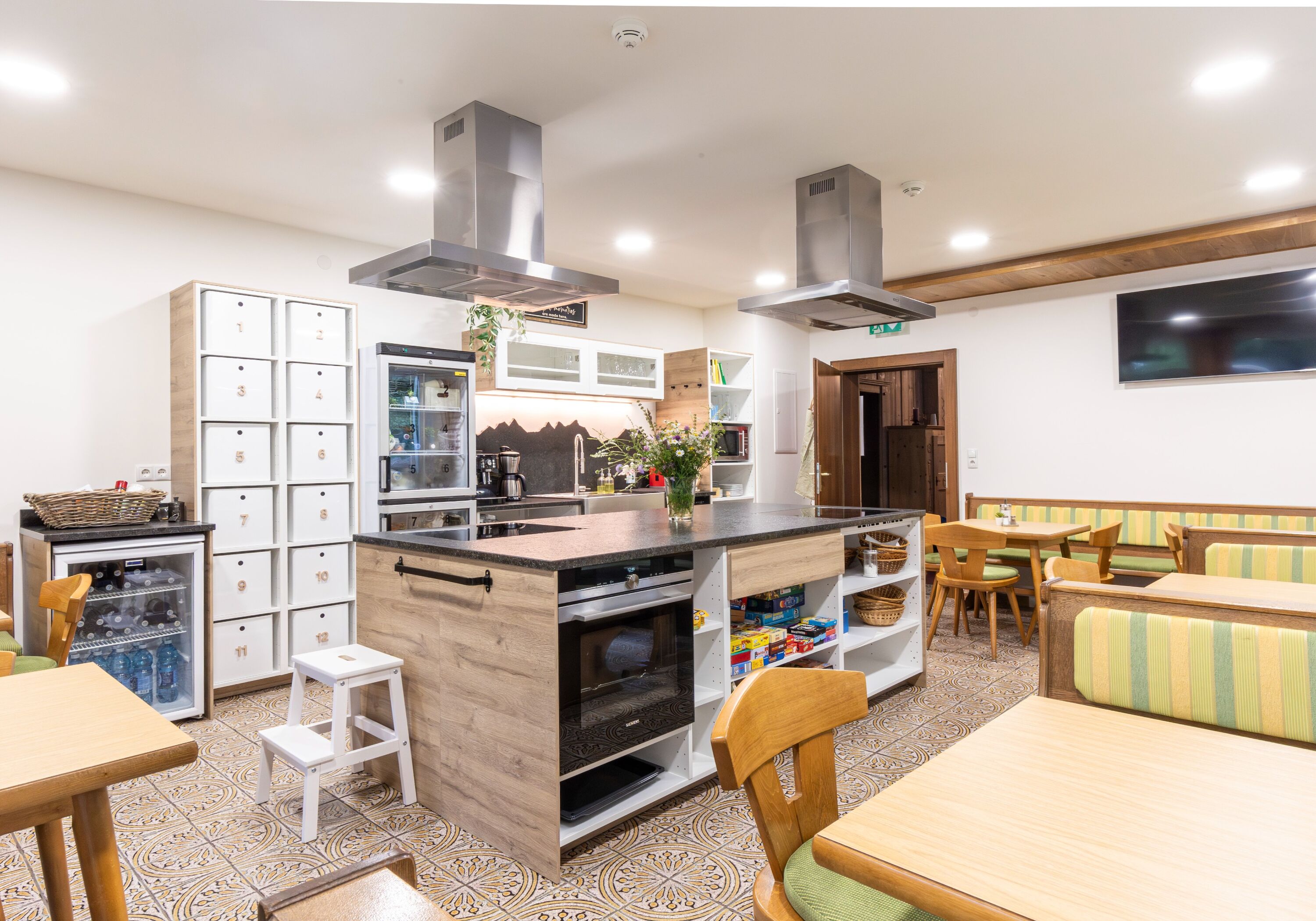 Monteur-Zimmer - Uttendorf (Uttendorf) - Zimmer + neue Gemeinschaftsküche für Mitarbeiter/Studenten!