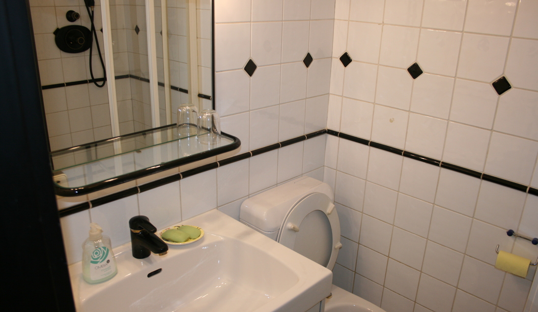 Monteur-Zimmer - Sankt Martin am Grimming - Hostel Bad Goisern