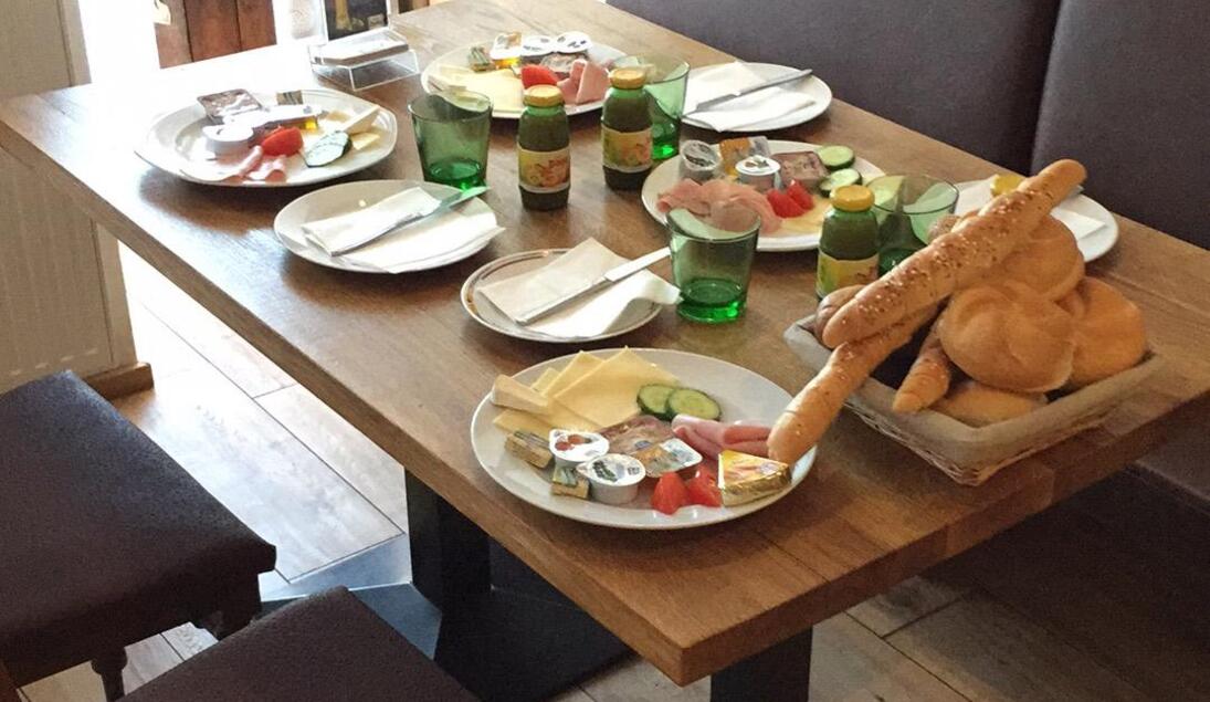 Monteur-Zimmer - Preis pro Nacht - Vichtenstein (Vichtenstein, Sankt Roman) - Pension Sunnseitn