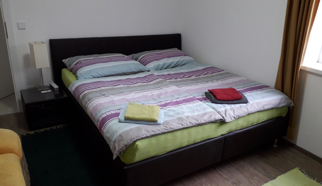 Monteur-Zimmer - Küche - Ansfelden - BESTROOMS Apartments-Ferienwohnungen