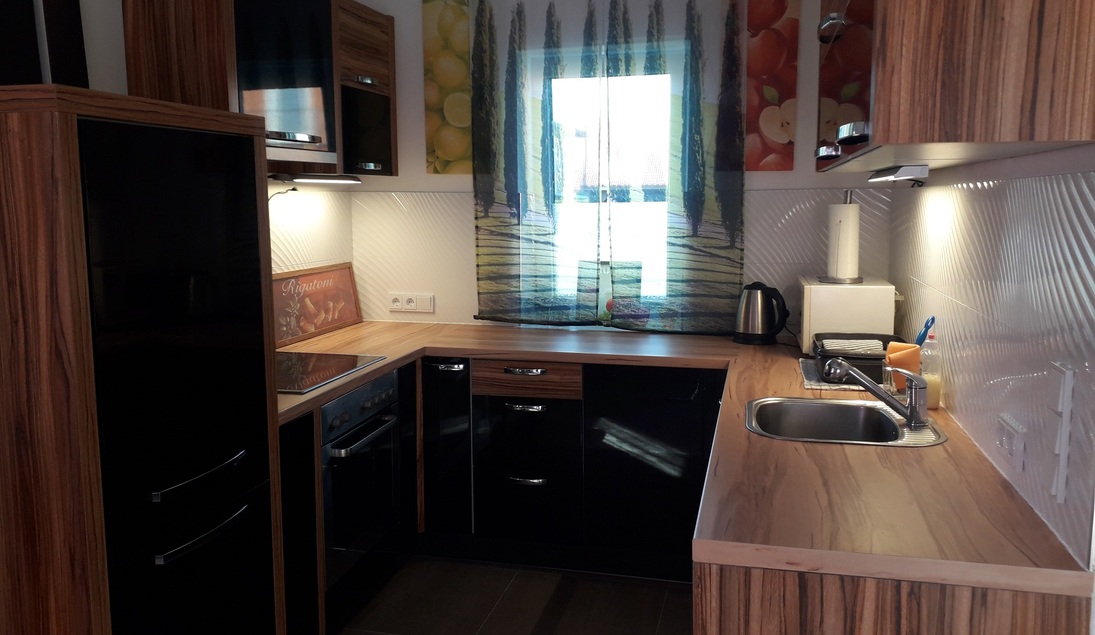 Monteur-Zimmer - Küche - Ansfelden - BESTROOMS Apartments-Ferienwohnungen