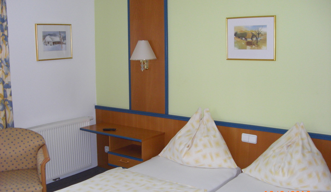 Monteur-Zimmer - Regau - Thünauers