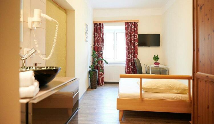 Monteur-Zimmer - Preis pro Nacht - Weyregg am Attersee - Gasthof Mittendorfer