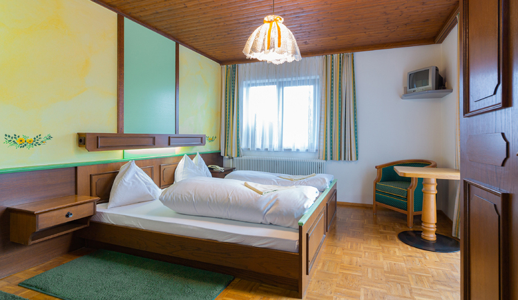 Monteur-Zimmer - Preis pro Nacht - Weyregg am Attersee - Tirolerhof Bed & Breakfast