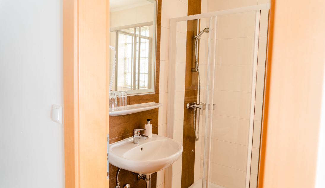 Monteur-Zimmer - Preis pro Nacht - Weyregg am Attersee - Gasthof - Pension Strattnerhof