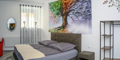Monteur-Zimmer - Kirchschlag bei Linz - Plaza Cafe & Bar