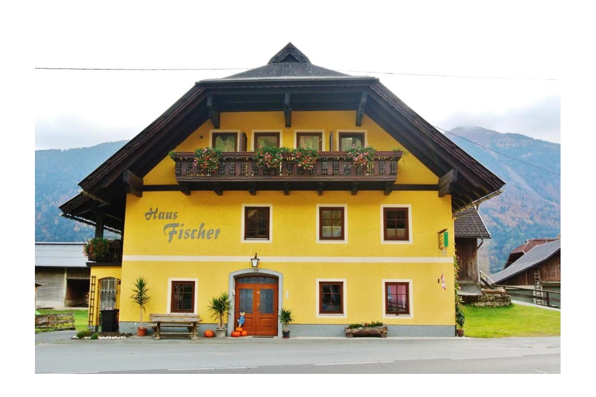 MonteurZimmer: Haus Fischer Nassfeldblick