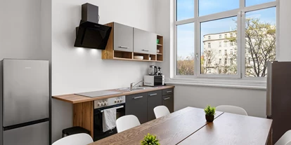 Monteur-Zimmer - Lanzendorf (Lanzendorf) - Modernes WG-Zimmer nahe Margaretengürtel