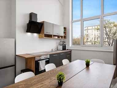 MonteurZimmer: Modernes WG-Zimmer nahe Margaretengürtel