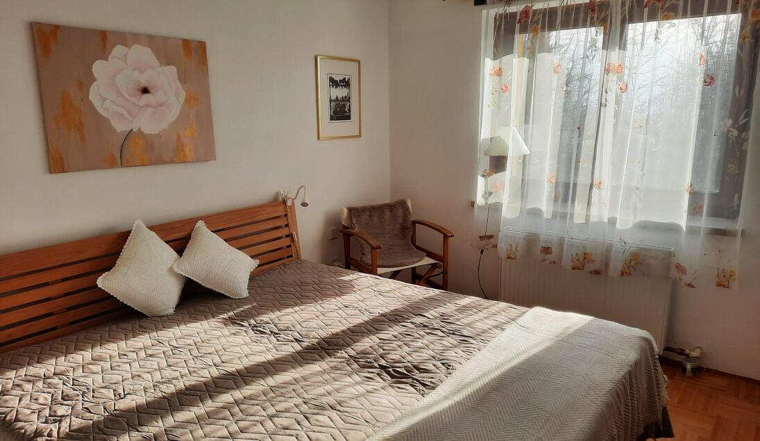 Monteur-Zimmer - Starhemberg - The Gallery, Ferienwohnung mit Seeblick