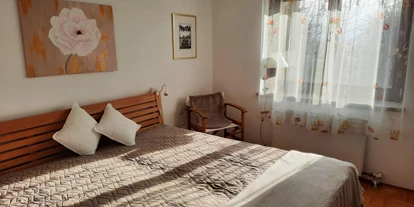 Monteur-Zimmer - Thalgau - The Gallery, Ferienwohnung mit Seeblick