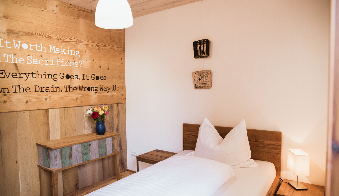 Monteur-Zimmer - Preis pro Nacht - Laakirchen - Altholz Ideenhaus