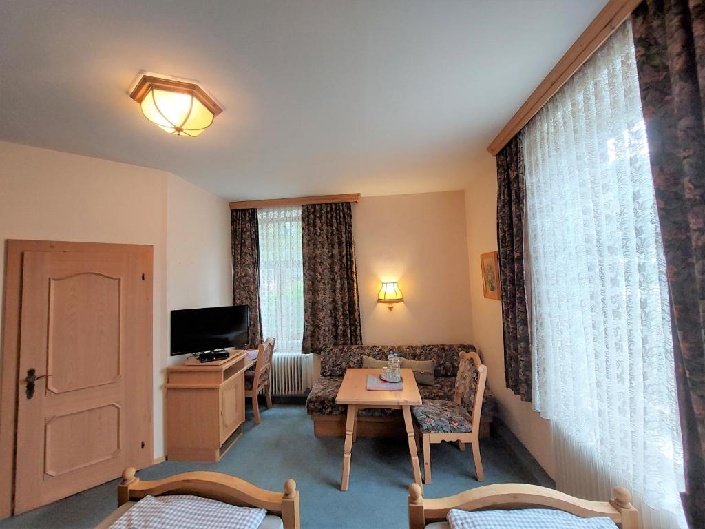 Monteur-Zimmer - Preis pro Nacht - Aflenz Kurort - 3 Raben - Leoben - Zimmer für Geschäftsreisende, Urlauber, Monteure und Handwerker, Polski Pensjonat Austria