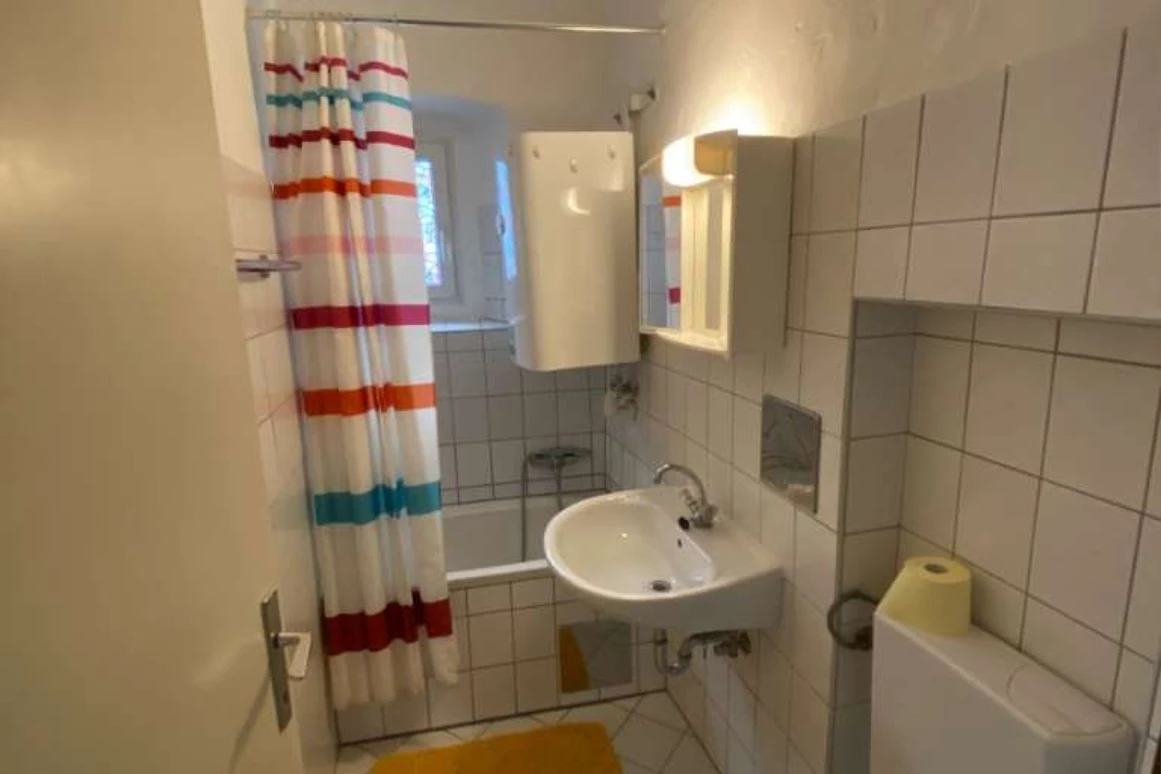 MonteurZimmer: Wohnung mit Einzelzimmer und Doppelzimmer Zentrumslage