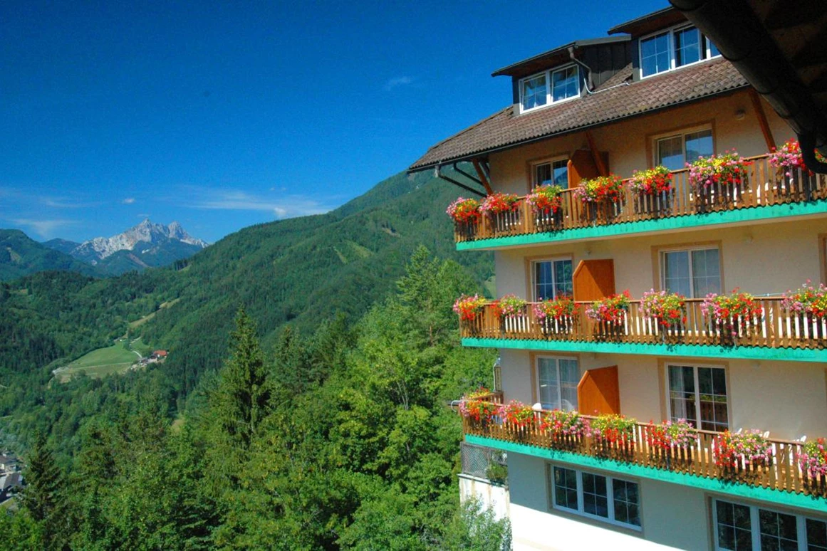 MonteurZimmer: Motelansicht - Panorama Motel Brunner