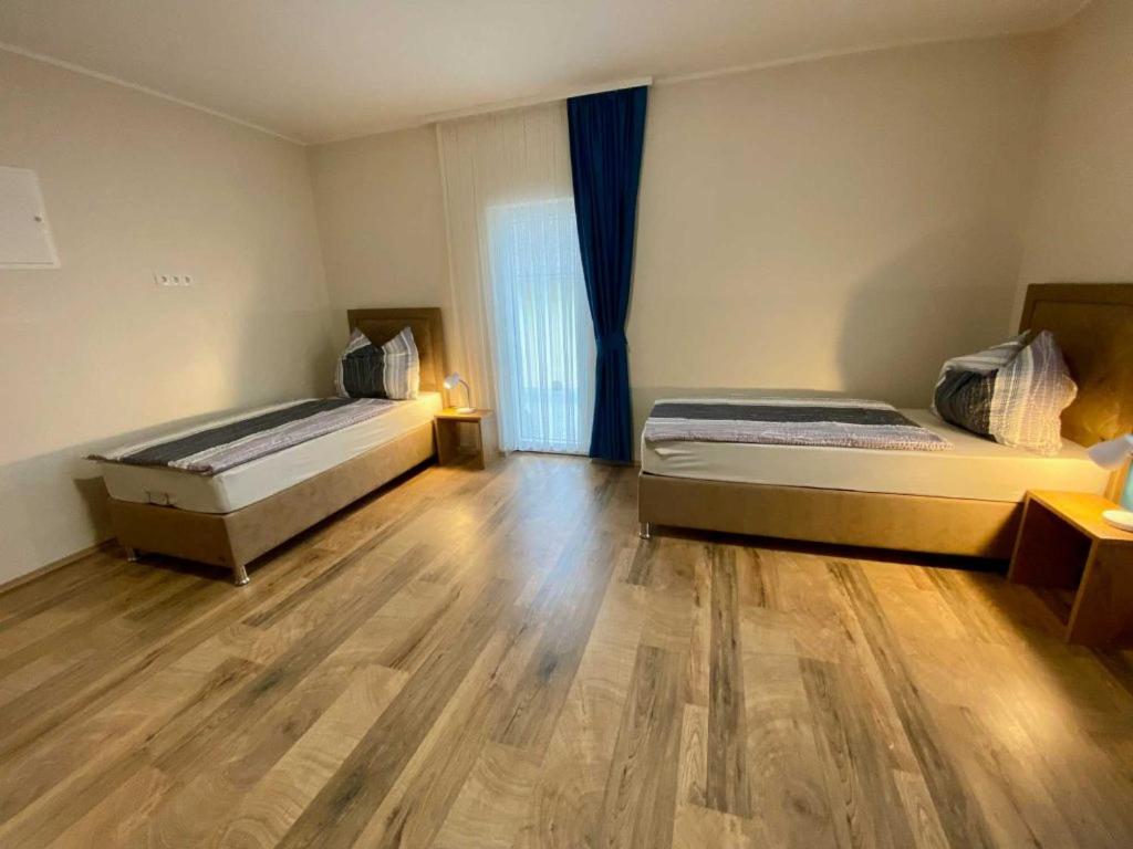 Monteur-Zimmer - Preis pro Nacht - Aflenz Kurort - Pension Austria