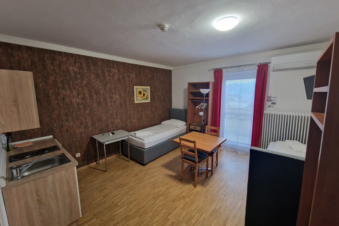 MonteurZimmer: Ein- Zweibettzimmer - Weinlandzimmer Nähe Graz