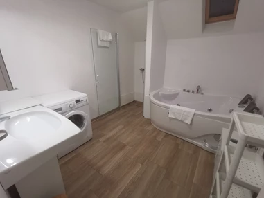 MonteurZimmer: Wohnung Badezimmer - Weinlandzimmer Nähe Graz