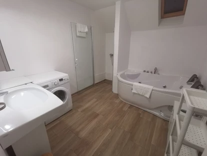 Monteur-Zimmer - Österreich - Wohnung Badezimmer - Weinlandzimmer Nähe Graz