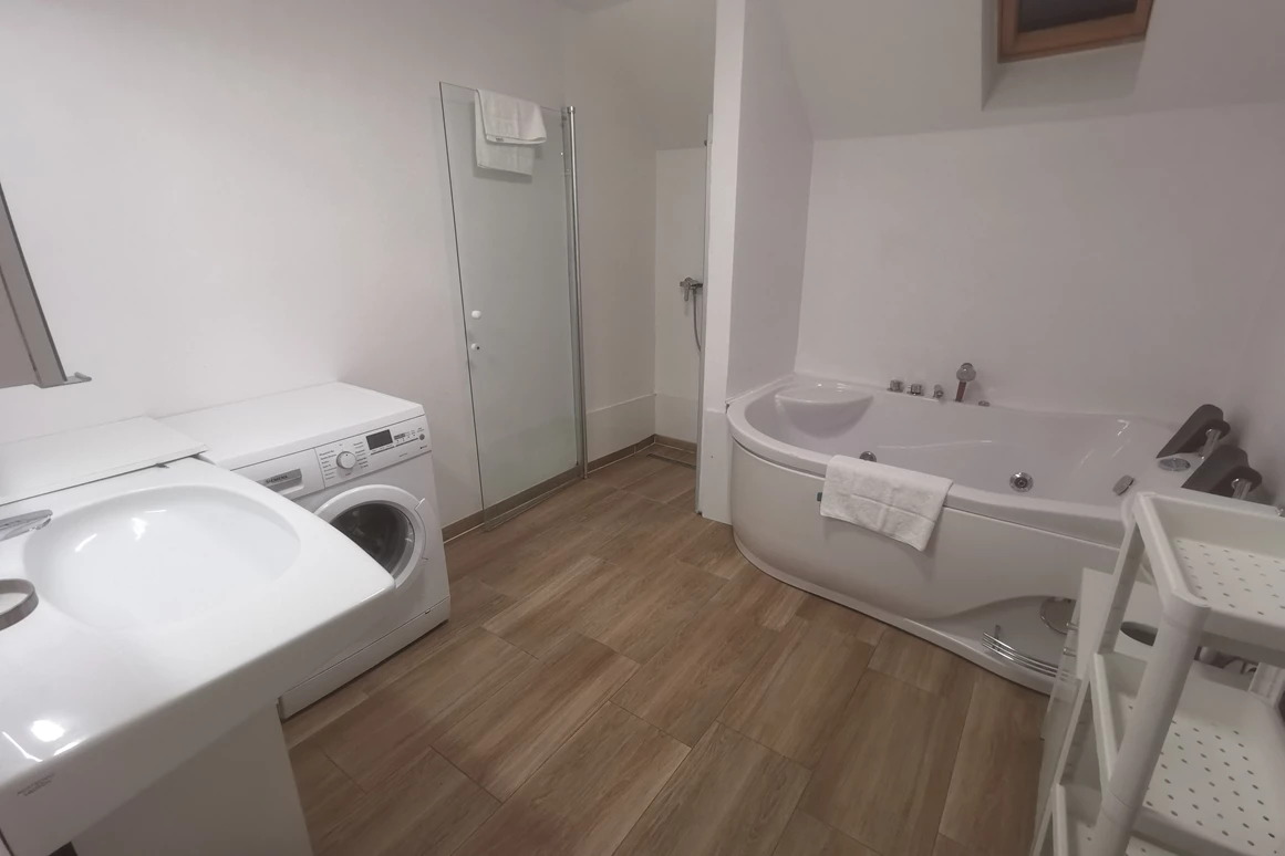 MonteurZimmer: Wohnung Badezimmer - Weinlandzimmer Nähe Graz
