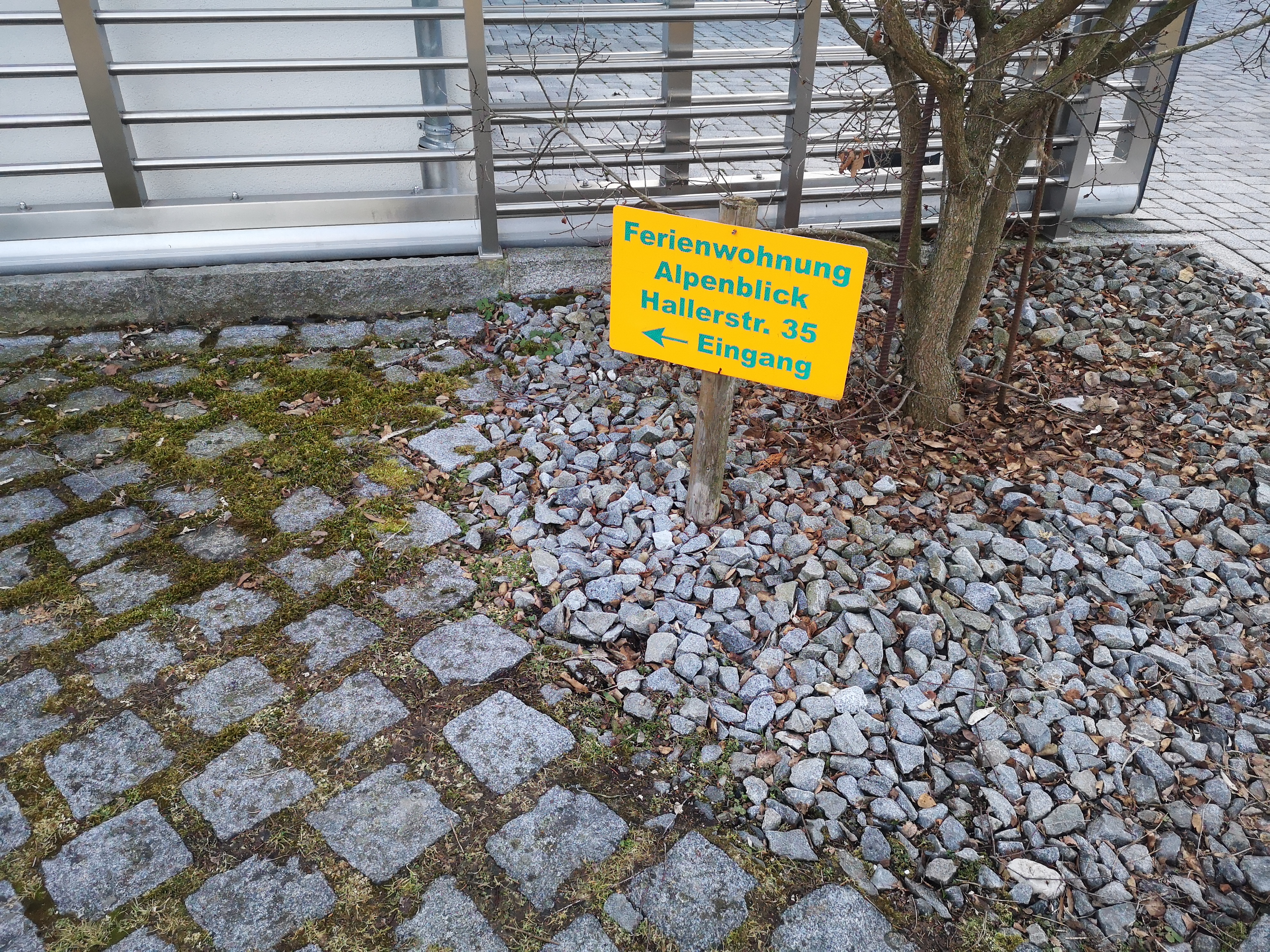 MonteurZimmer: Parkplatz neben Bergstr.9a - Alpenblick Ferienwohnung 